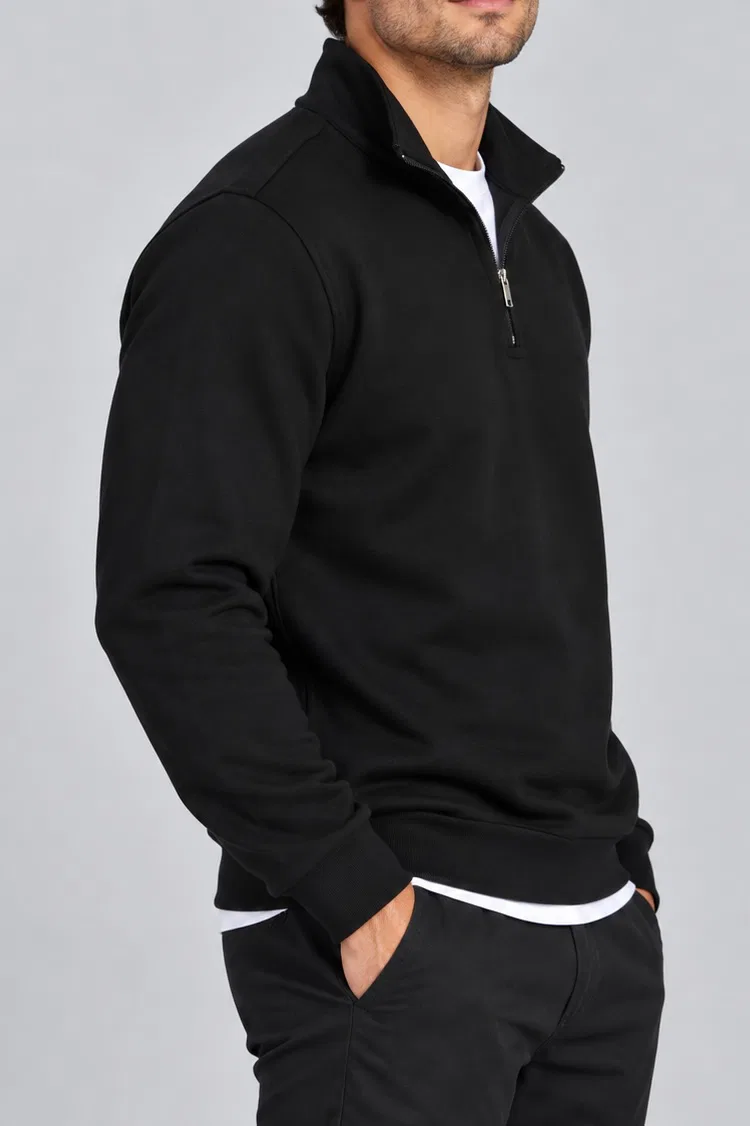 Siyah Yarım Fermuarlı Dik Yaka Sweatshirt